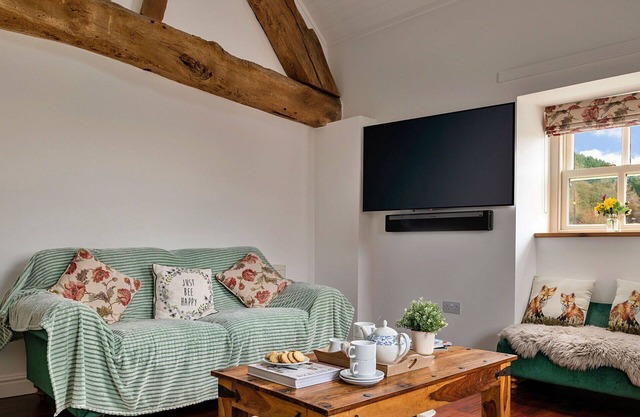 Wonderful villa for 4 guests with WIFI, hot tub, TV and terrace