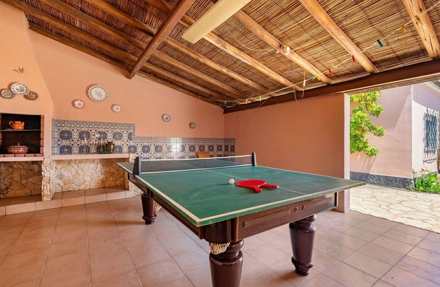 Wonderful villa for 6 people with WIFI, private pool, TV, patio and parking