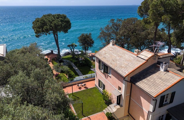 Wonderful Villa In Mulinetti, Recco, Italy