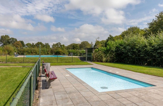 Wonderful villa for 4 people with pool, WIFI, TV, terrace, pets allowed and parking