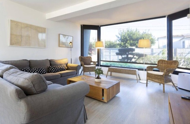 Wonderful villa with private swimming pool located in Palma