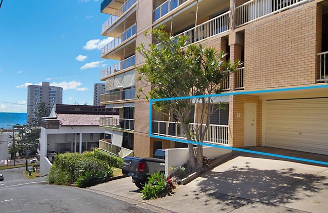 Woobera Unit 14 - Sunny balcony with a secure lock up garage, Ocean views, Wi-Fi Included
