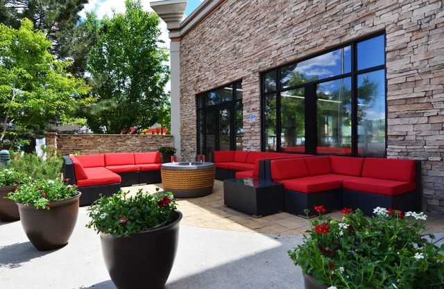 Wood River Inn & Suites