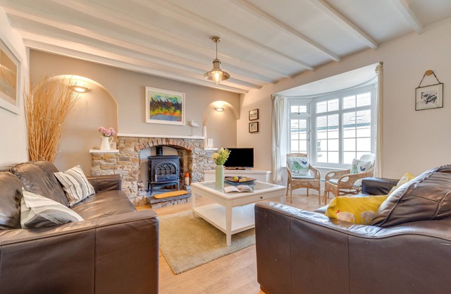 Woodbine Cottage - Four Bedroom House, Sleeps 7