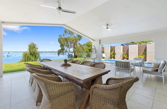 Woodbine Waters - Four Bedroom House, Sleeps 10