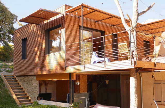Wooden house in the heart of the vineyards with private SPA and view of Mont Ventoux