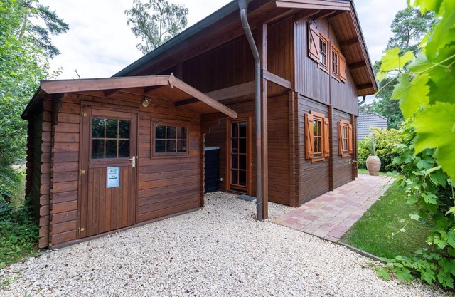 Wooden holiday home near Brunssummerheide
