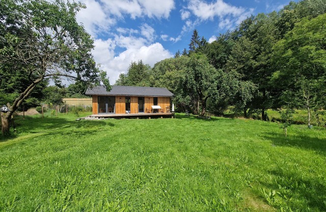 Wooden house in a quiet location - by the trout river