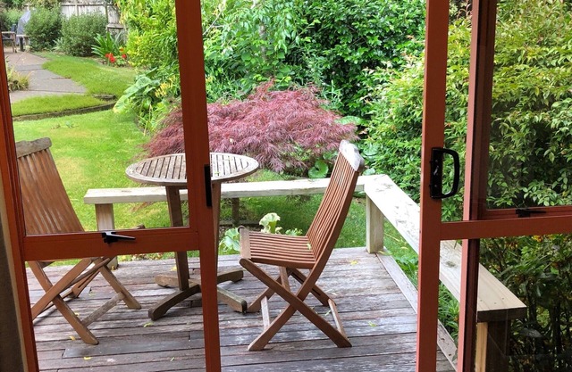Woodland Cottage, private, secluded accommodation