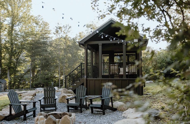 Woodland Tiny Home | Oak Cabin