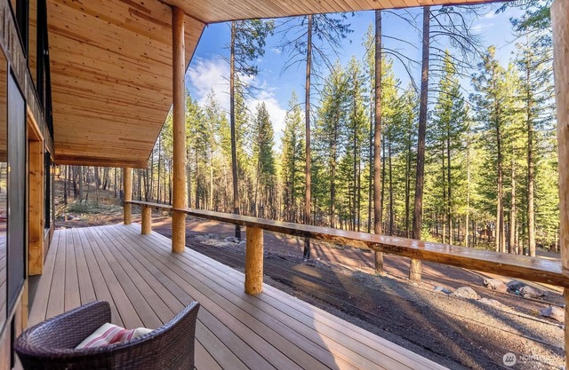 Woodlands Nest - modern cabin in the woods