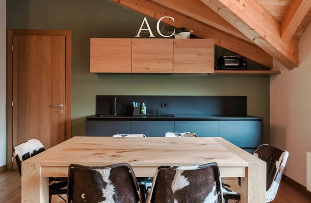 Woodpecker's Chalet - Studio Apartment, Sleeps 3