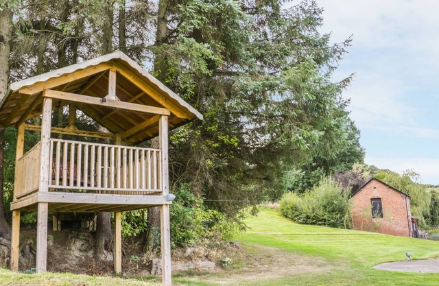 Woodside Cottage