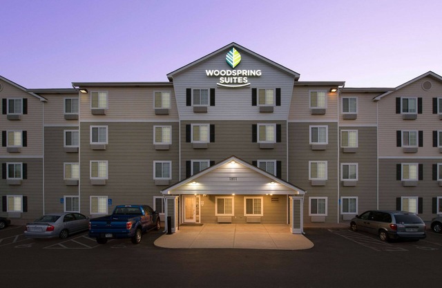 WoodSpring Suites Topeka