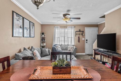 Woodstone Retreat right next to UGA golf course
