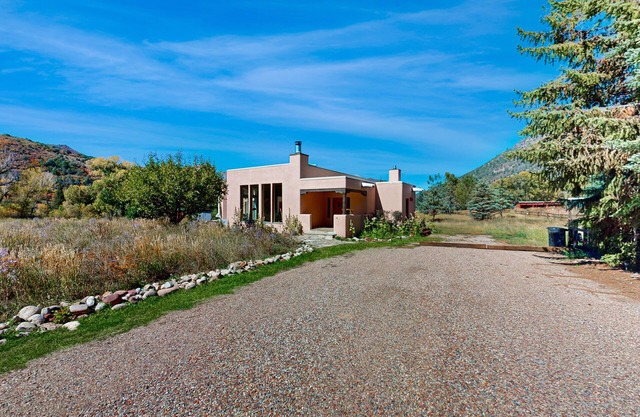 Woody Creek Home with 3BR + Kids Room
