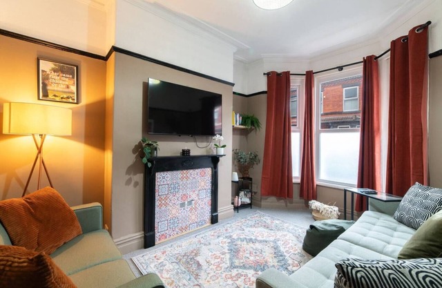 Work-Friendly | Sefton+Penny Lane | Free Parking