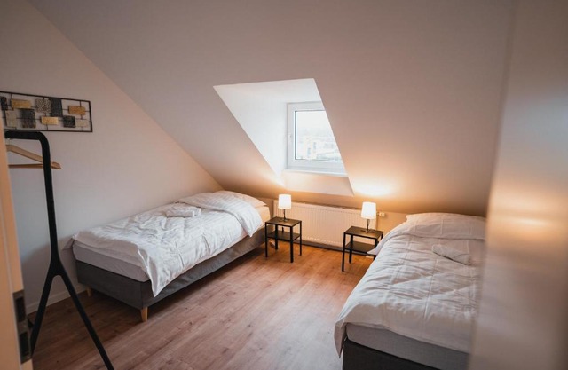 Working Apartment - 8 single beds - 5 Schlafzimmer