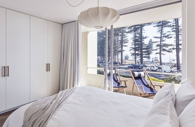 World Famous Beach Front Apartment in Manly
