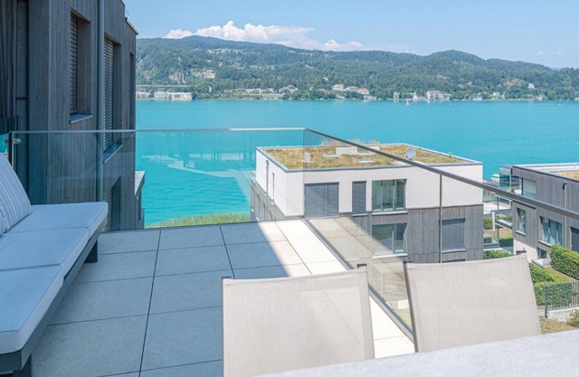 Wörthersee Apartment Sundowner by S4Y