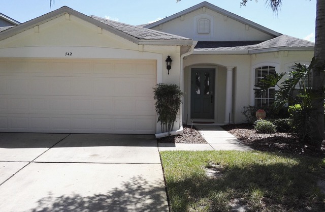 WOW! Championsgate-Minutes to disney,private pool,wifi ,tennis,gym,games room