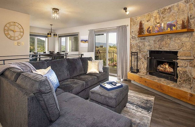 WOW! Fully Updated Condo w/Beautiful Mountain Views - Ski, Hike, Bike & More!