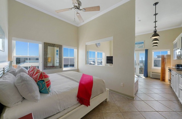 WOW! Water View Corner Unit, Free Wine + Bottled Water Arrival Gift