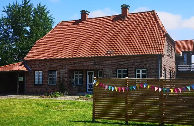 Wunderschöne Ferienwohnung mit Kamin und Großem Garten an der Nordsee