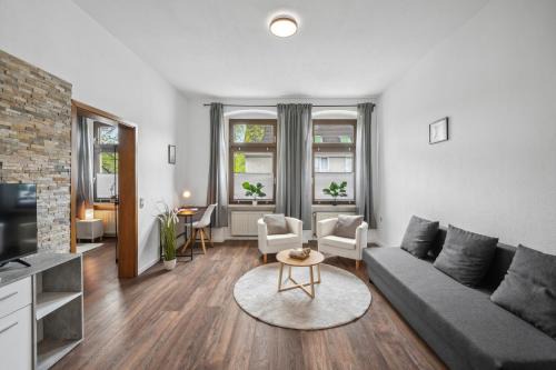 Wupper Home II, Top Lage Ideal für Geschäftsleute, Monteure, Familien, 3 Zimmer, Flachbild-TV