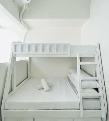 WV 19 Simple Studio with Bunk Bed