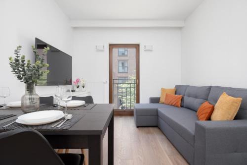 Wyjątkowy Apartament z 1 sypialnią Sierakowskiego by Noclegi Renters