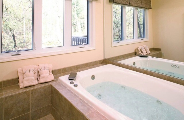 Wyndham Fairfield Glade Resort 4 Bedroom Condo in Tennessee, Sleeps 12