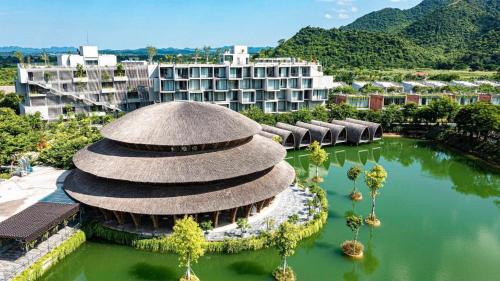 Wyndham Grand Ninh Binh Resort