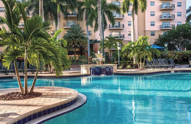 Wyndham Palm-Aire | Studio Pool & Resort Access