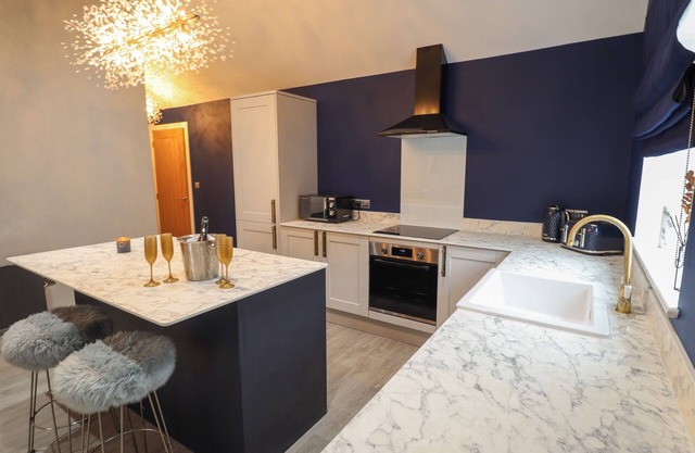 WYSTERIA, family friendly, luxury holiday cottage in Willerby