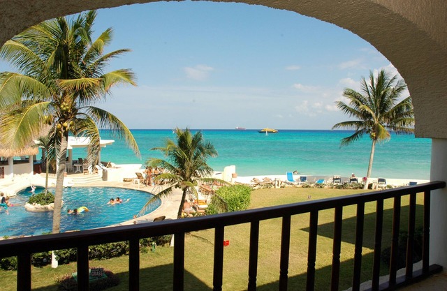 Xaman Ha 7103 - 2BR Caribbean Views and Pool