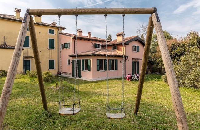 XV century villa recently restored , located on Colà di Lazise