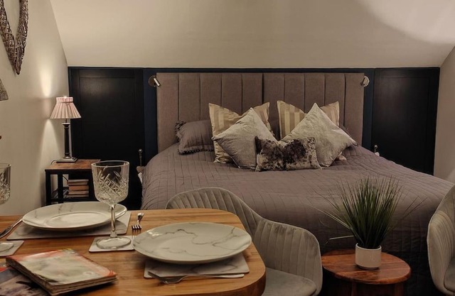 Y Llofft - Cosy Country Retreat in the Brecon Beacons