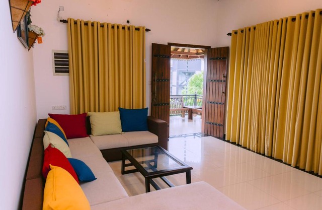 Yala Wild Hut - Backpackers Lodge