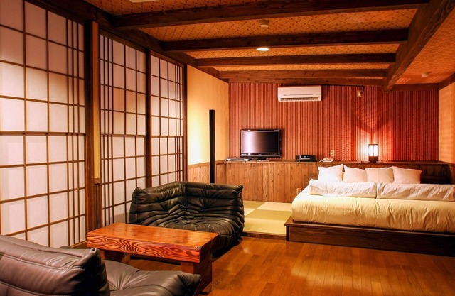 YAMABATO Half Board Seasonal Dishes/Aso Kumamoto