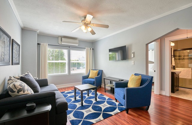 Yamhill Flats: Suite 5
