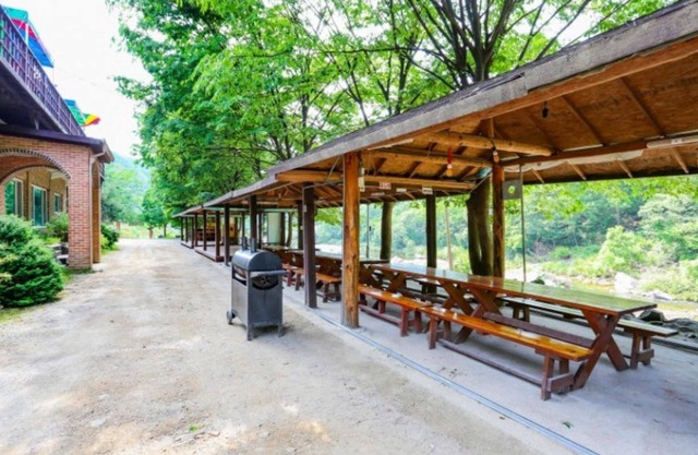 Yangpyeong Mountain Yard Pension