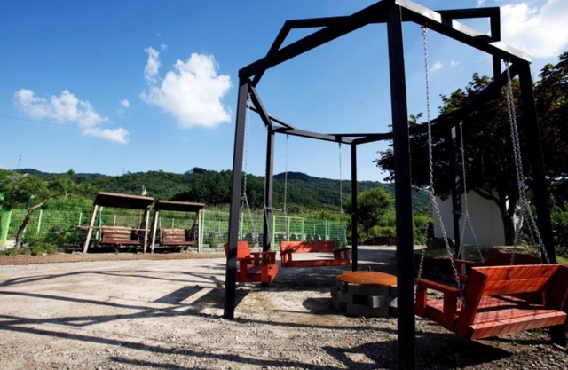 Yangpyeong Seohu Eco Village Pension