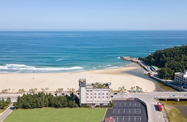 Yangyang Alps Beach