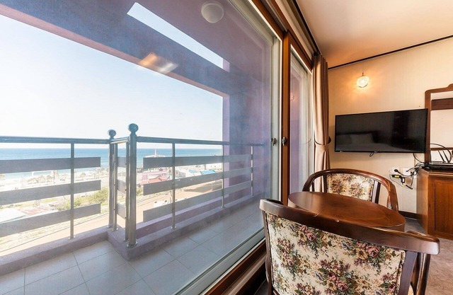 Yangyang Sunrise Hotel