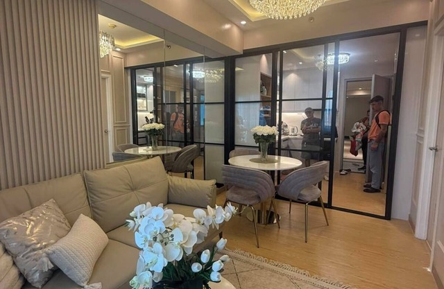 Yassis Suite: 2 Bedroom Luxury Suite at Grass Residences