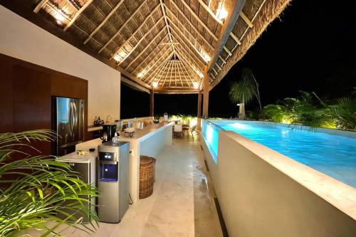 YAX'NA House Luxury 240m2 - 12 persons - 6 rooms - 2 swimming Pool - 3 Jacuzzis