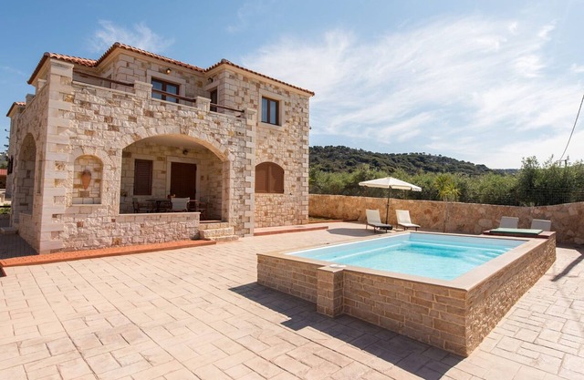 Ydria Villa A With Pool