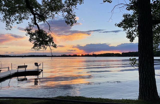 Year-round fun at lakefront cabin In Ottertail, MN!
