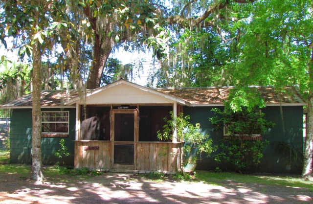 Yearling Restaurant and Cabins